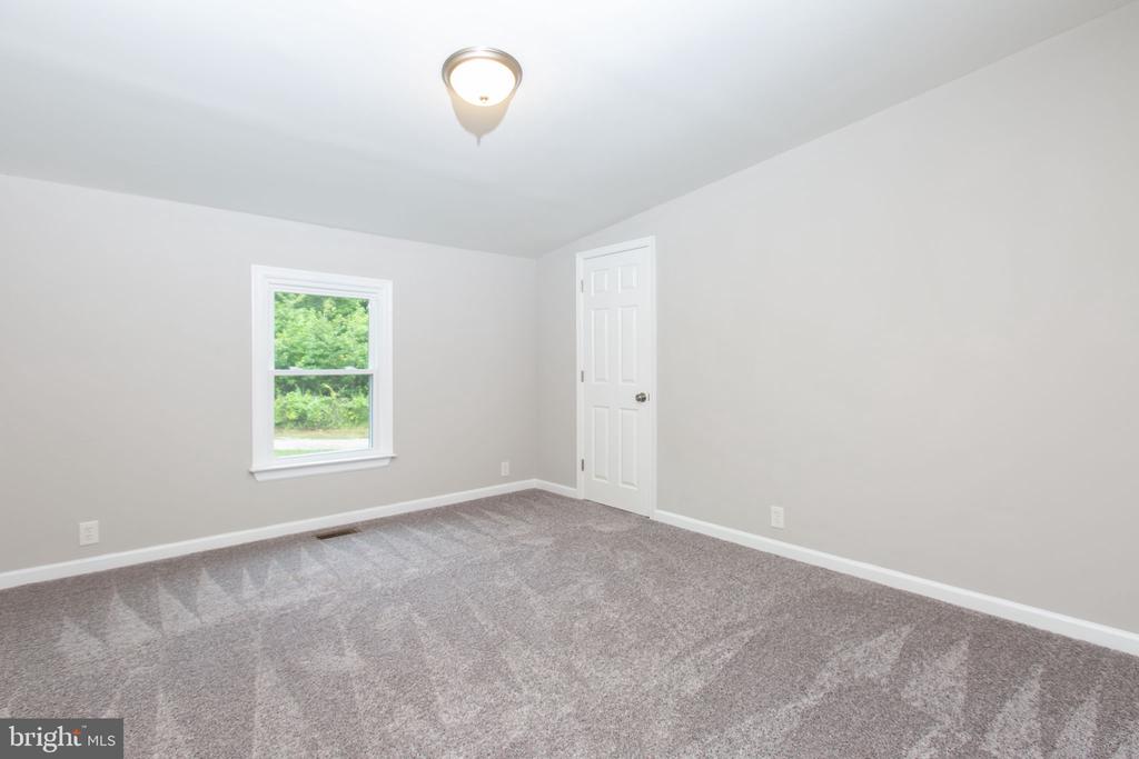 10337 BEAVER LANE