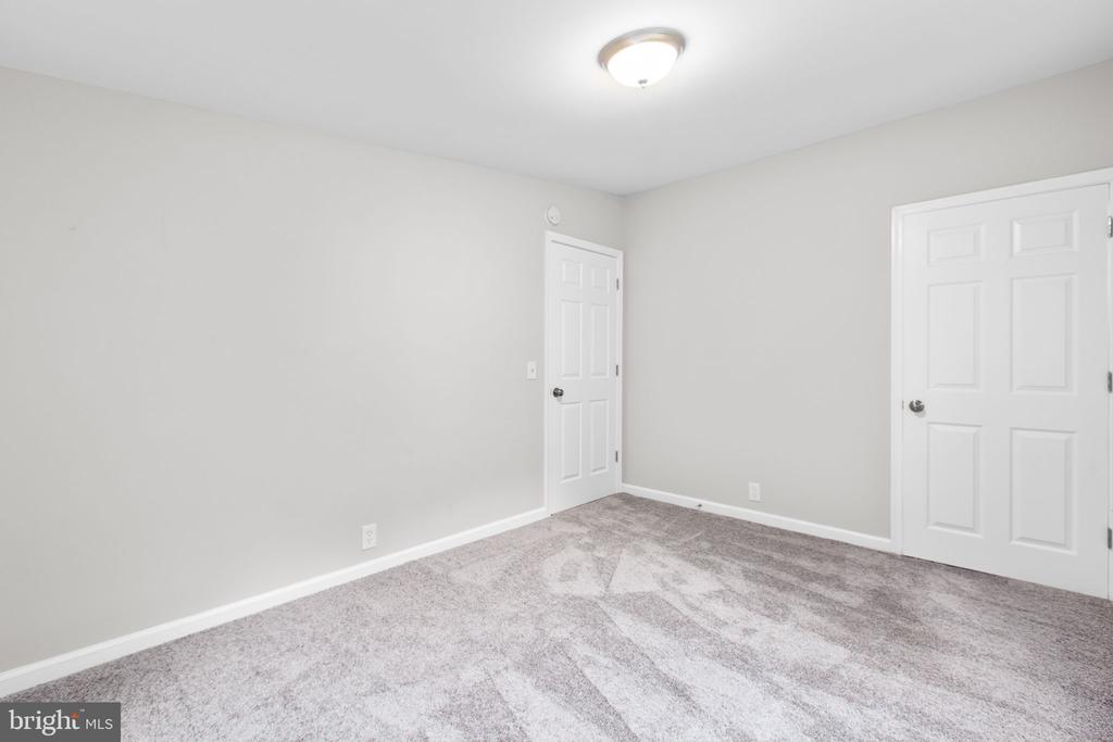 10337 BEAVER LANE