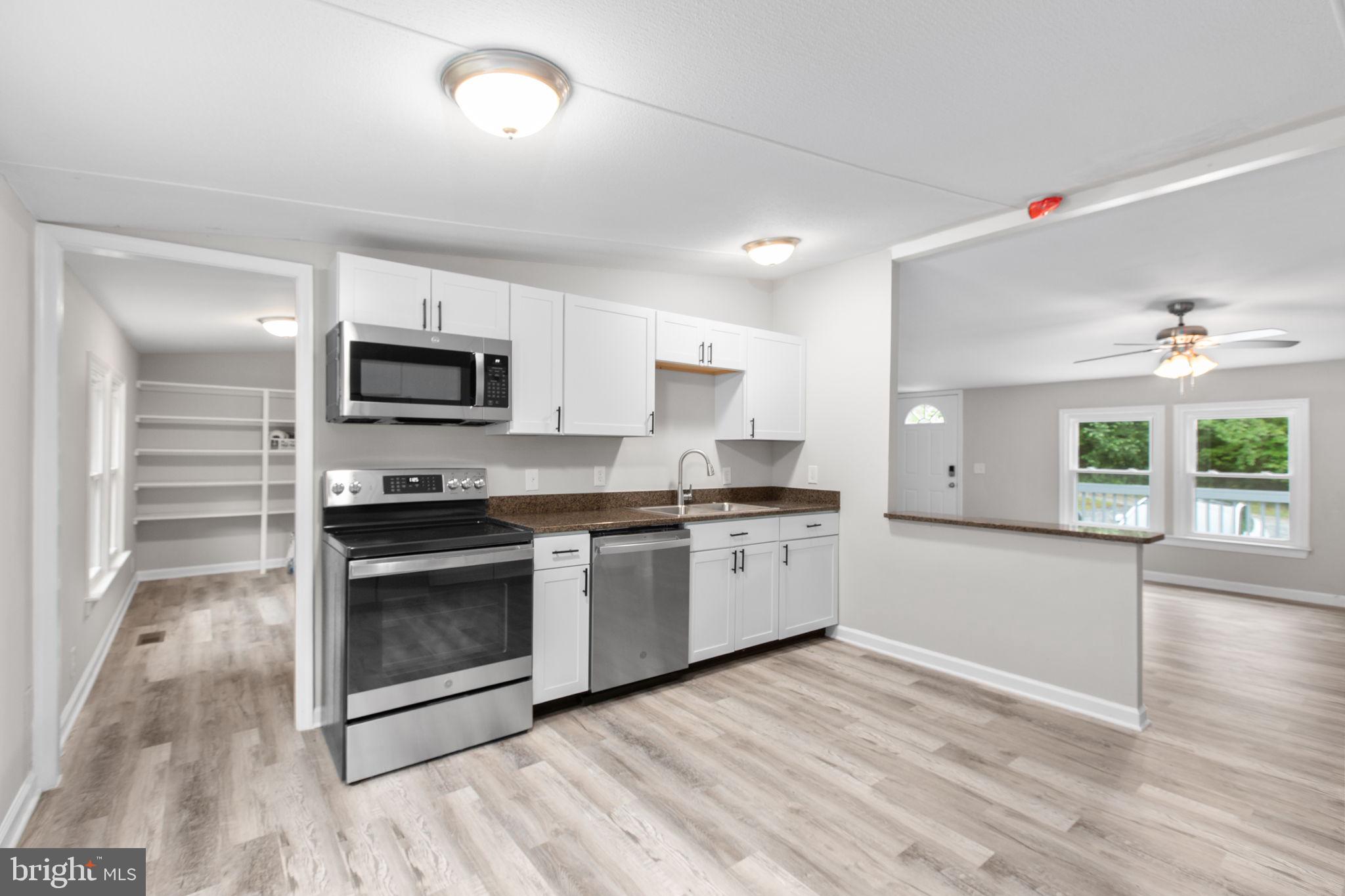 10337 BEAVER LANE
