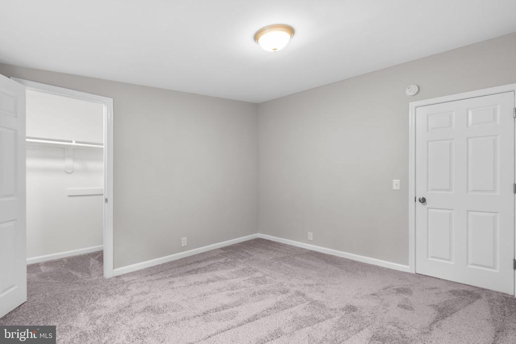 10337 BEAVER LANE