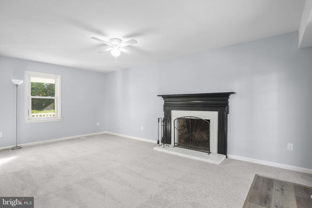 606 CASEY PLACE