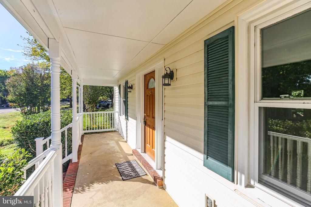 606 CASEY PLACE