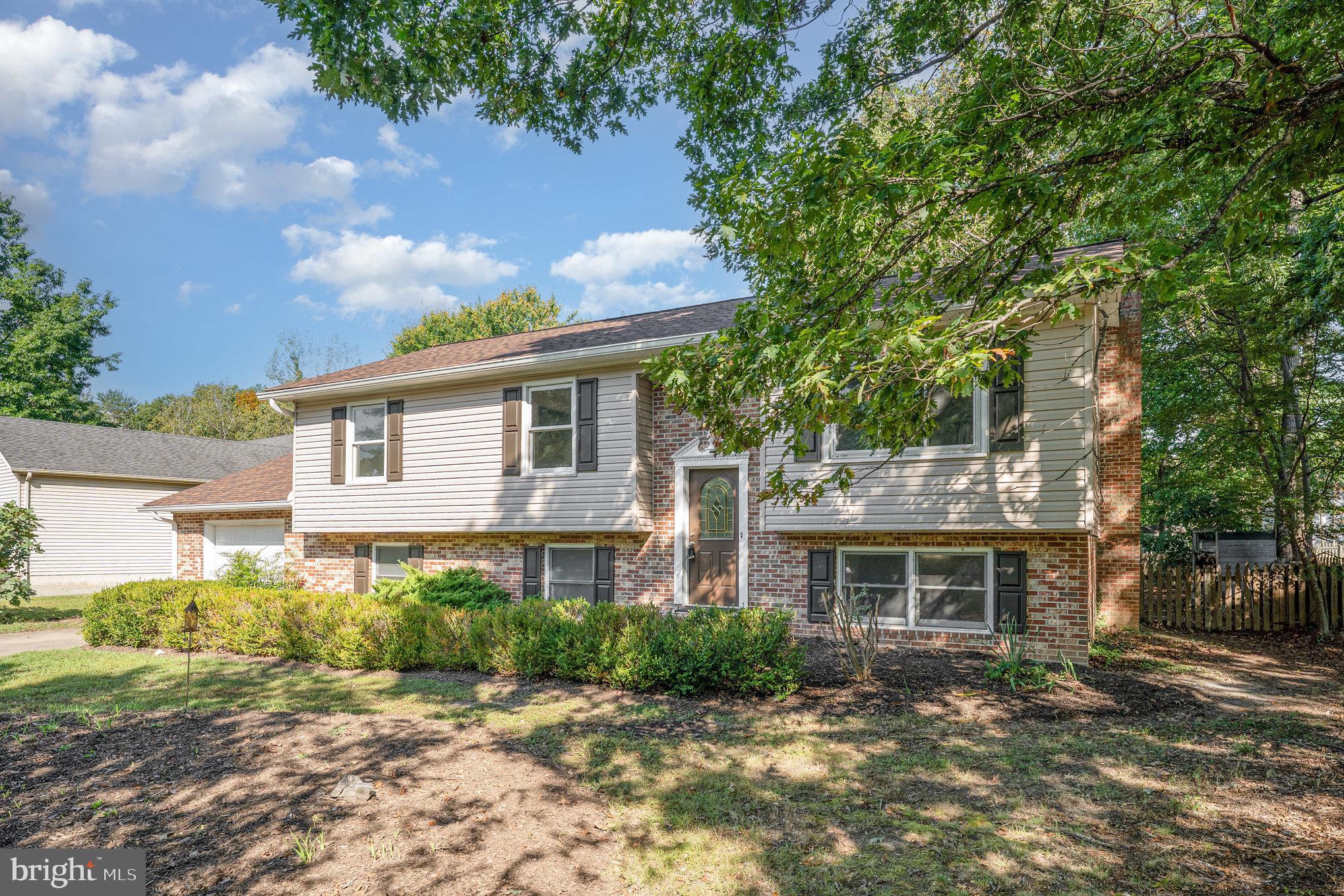 5813 QUEENS MILL CIRCLE