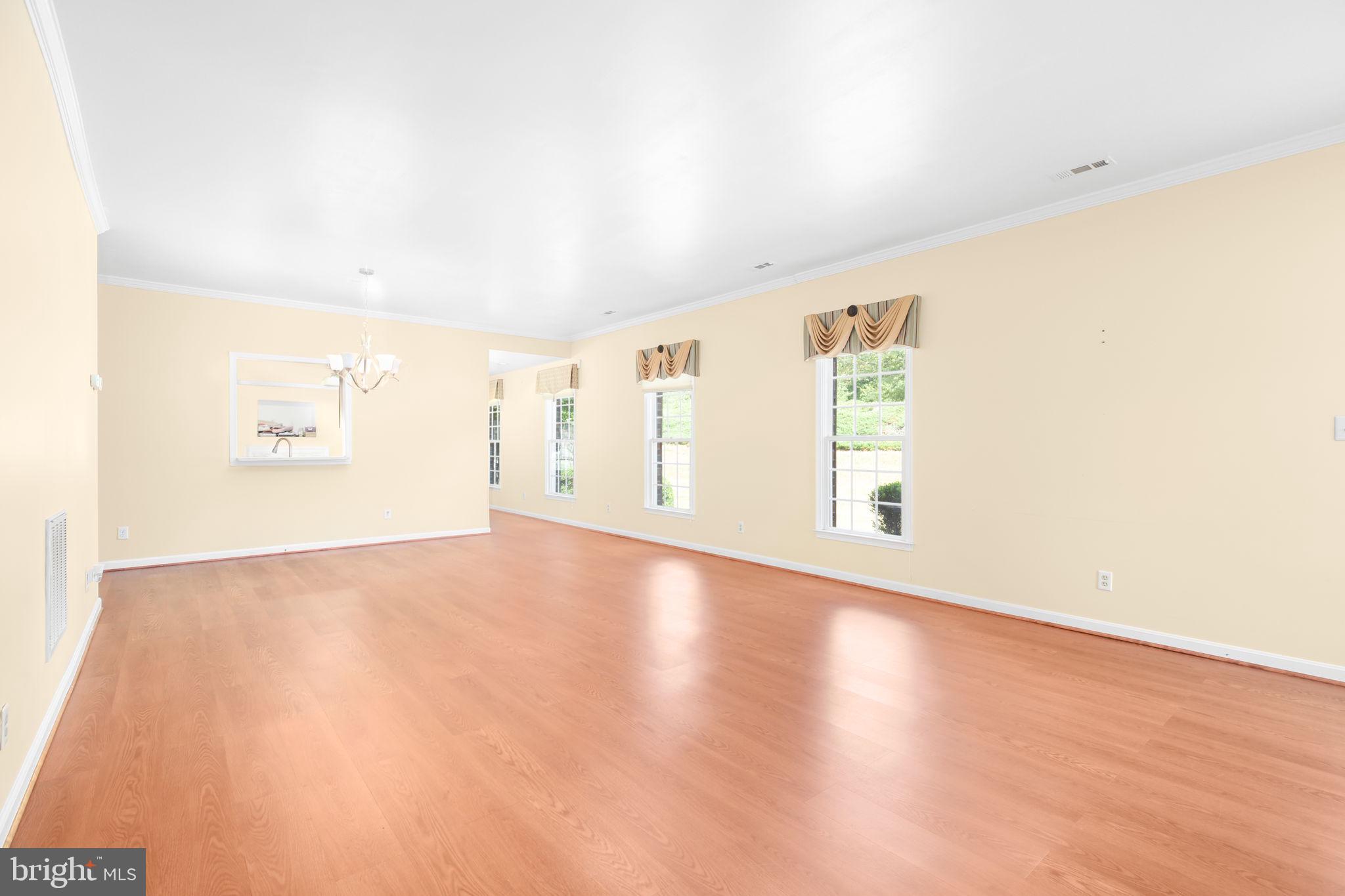 11212 SILVERSMITH LANE