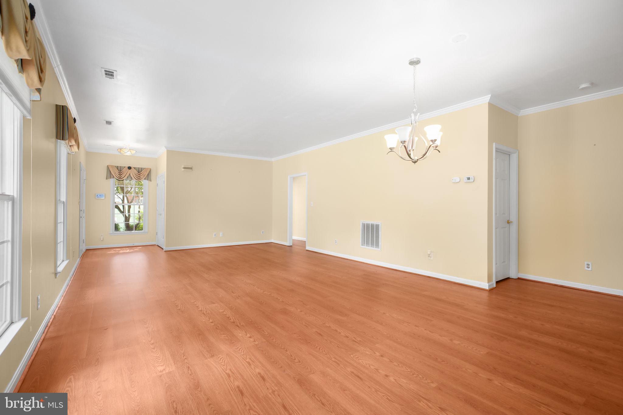 11212 SILVERSMITH LANE