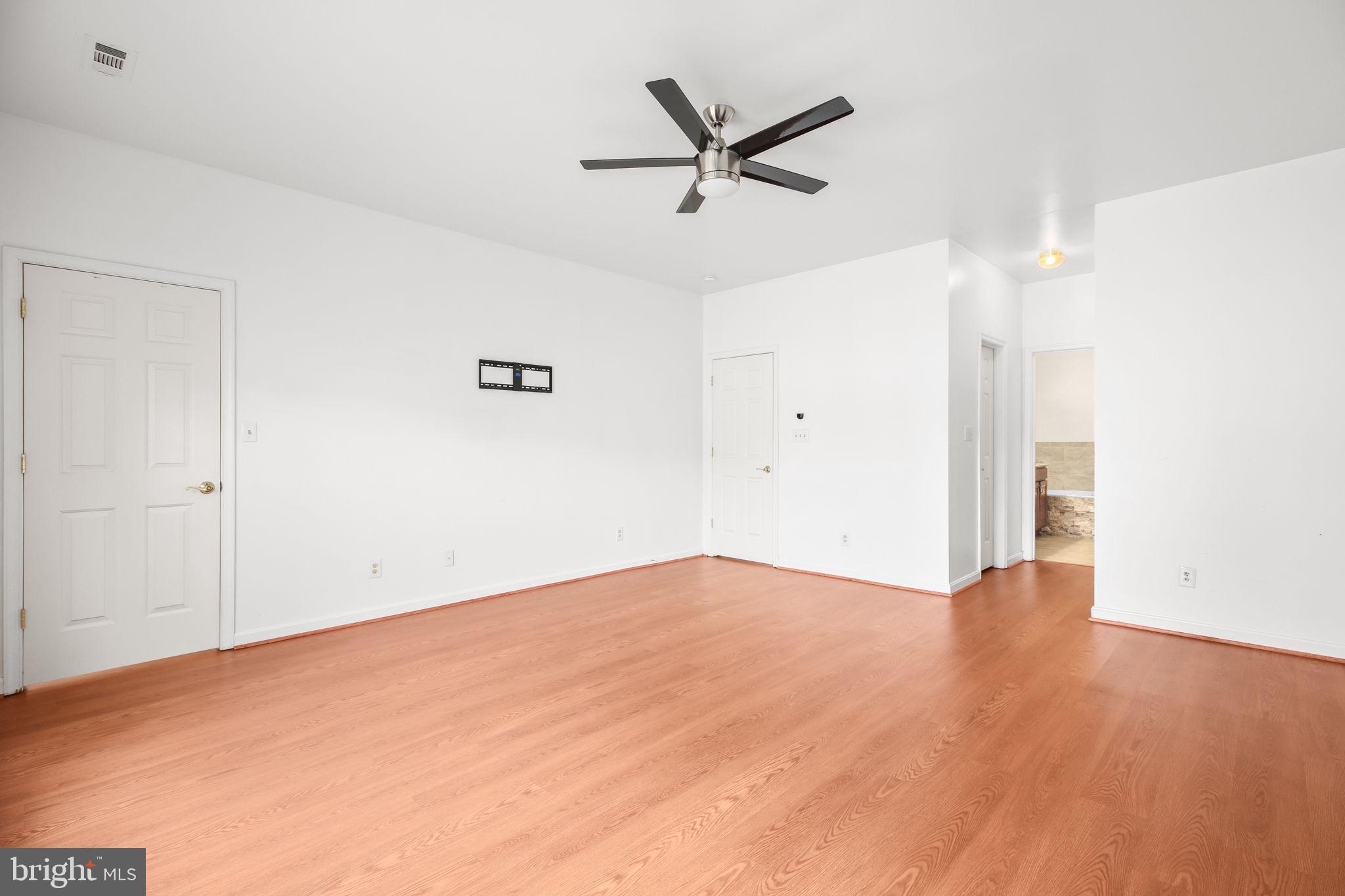 11212 SILVERSMITH LANE