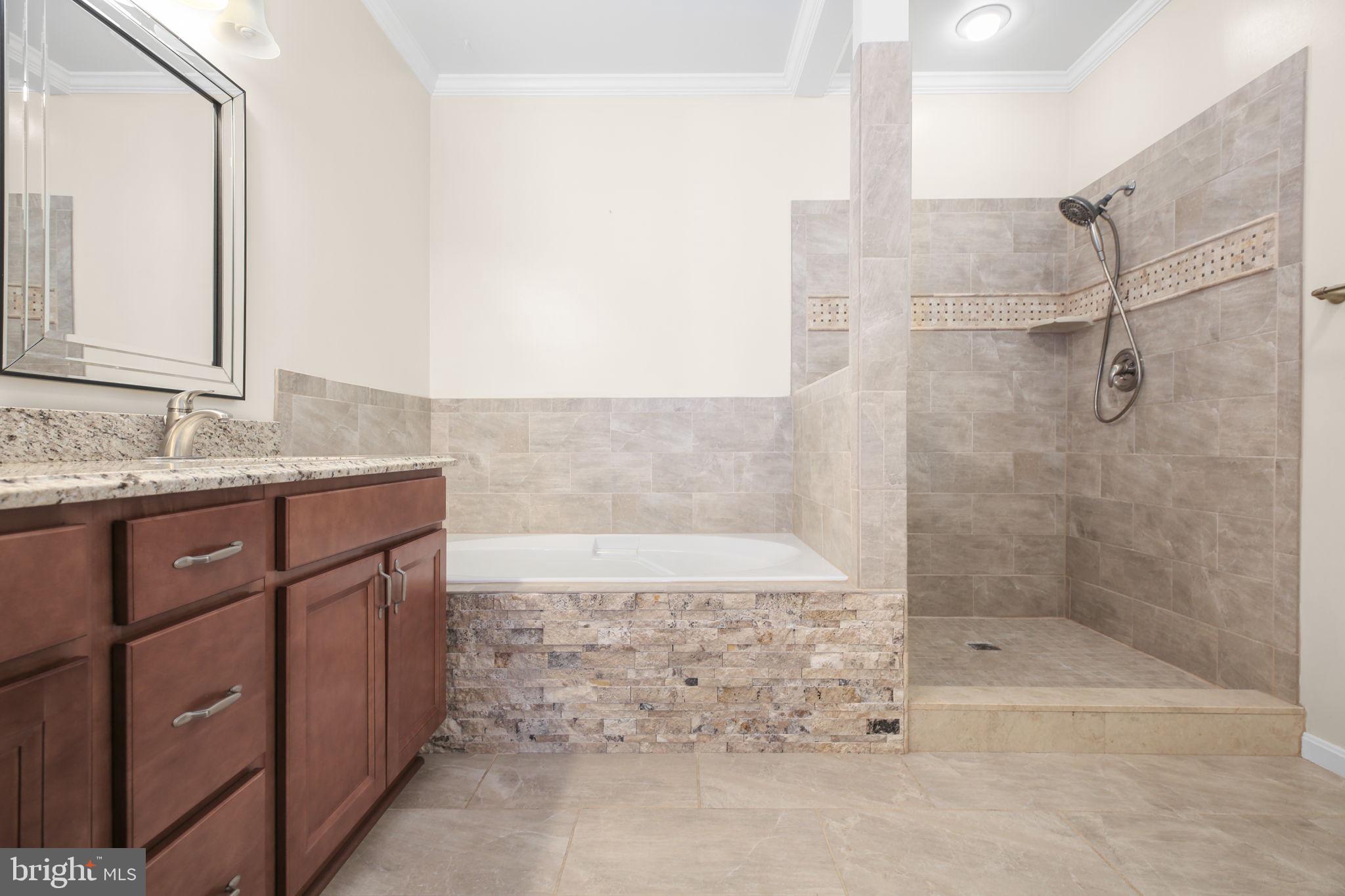 11212 SILVERSMITH LANE