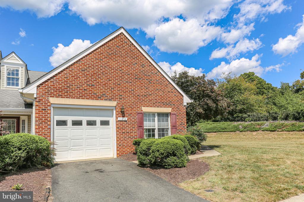 11212 SILVERSMITH LANE