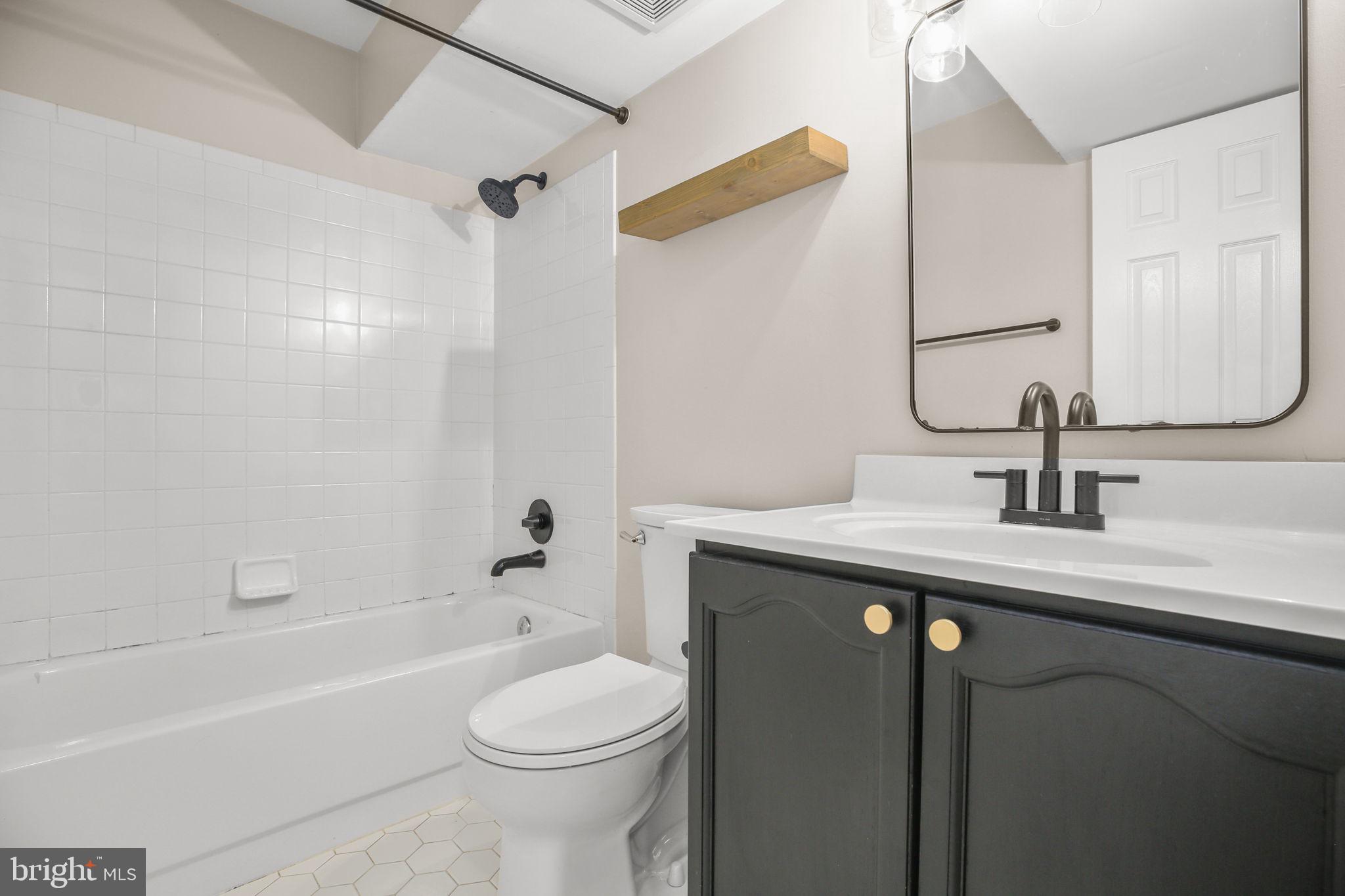 6000 BLACKSTONE BOULEVARD