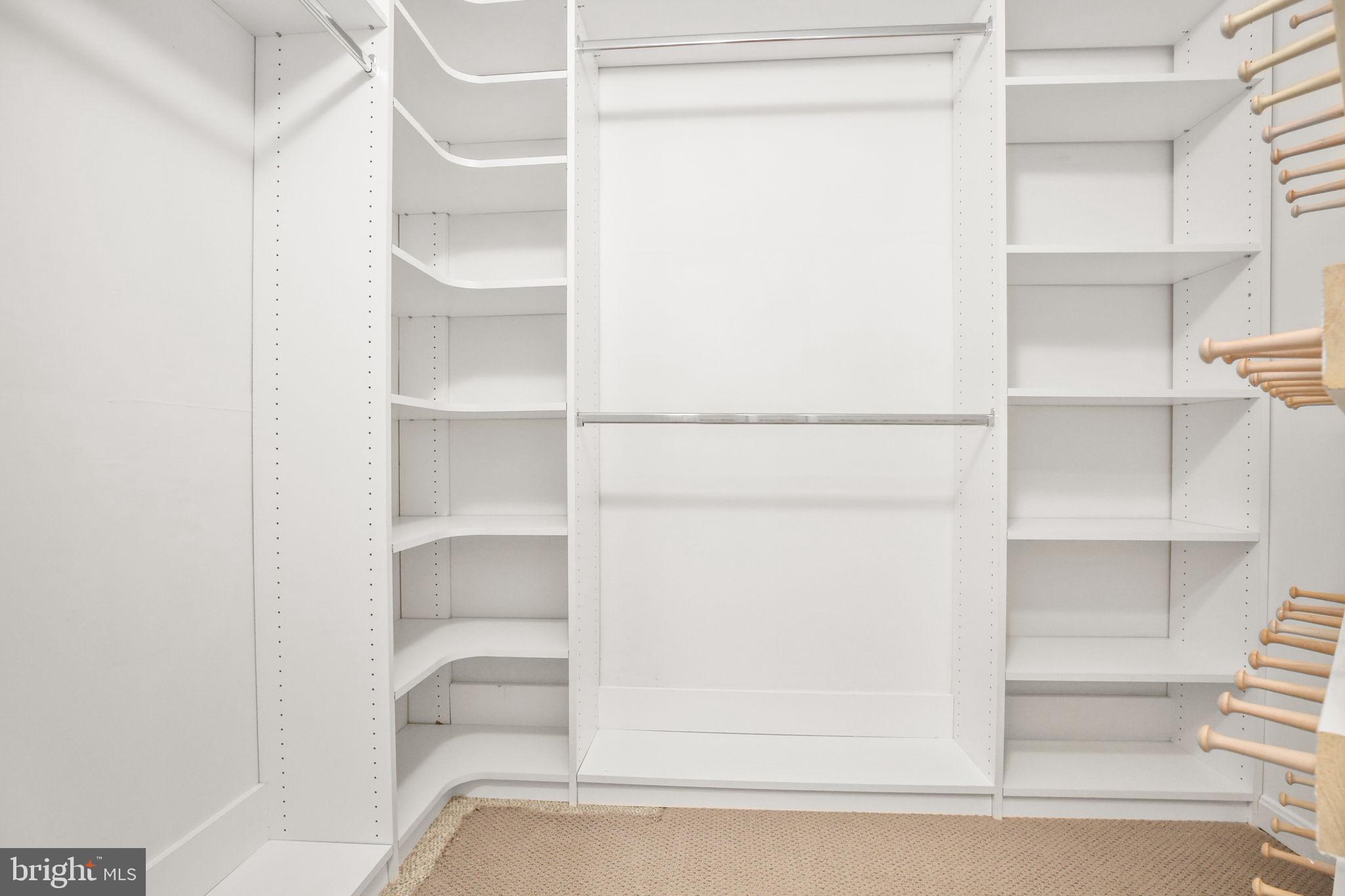 6000 BLACKSTONE BOULEVARD