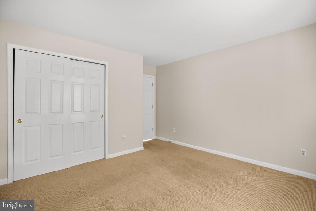 6000 BLACKSTONE BOULEVARD