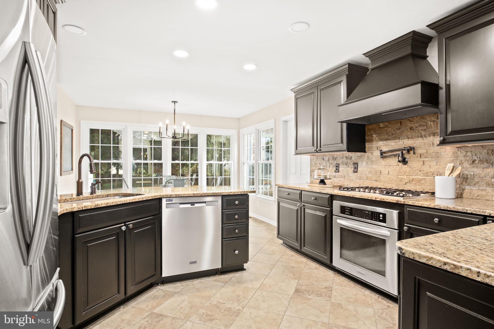 6000 BLACKSTONE BOULEVARD