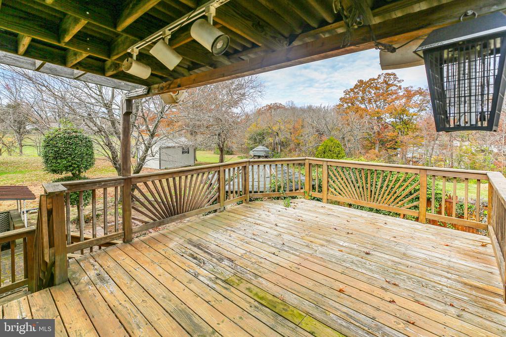 5068 MACNAMARA DRIVE