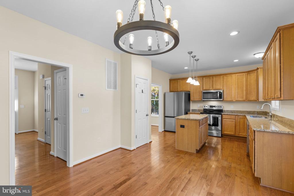 10903 THIEL COURT