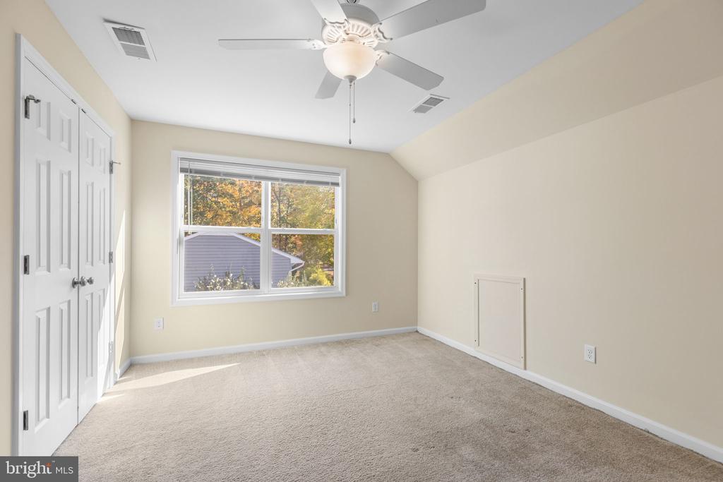 10903 THIEL COURT