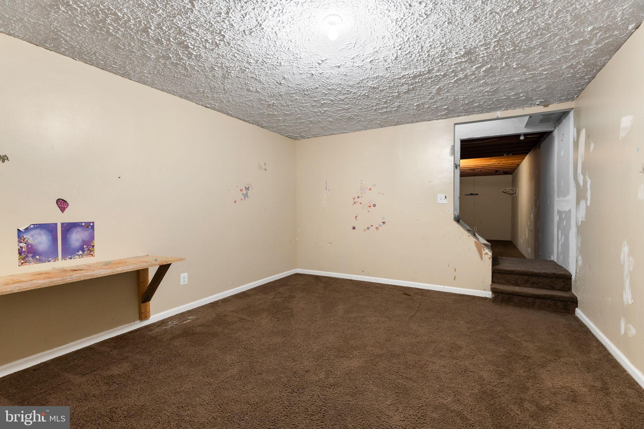 7614 REGENCY GLEN DRIVE