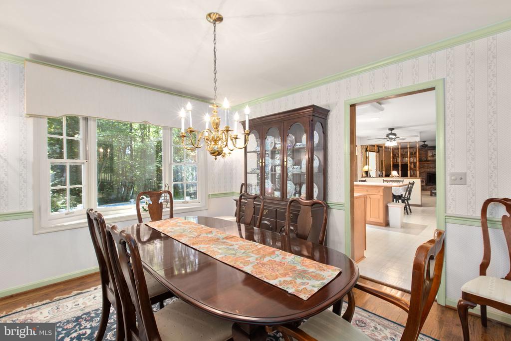 5 MAYFAIR DRIVE