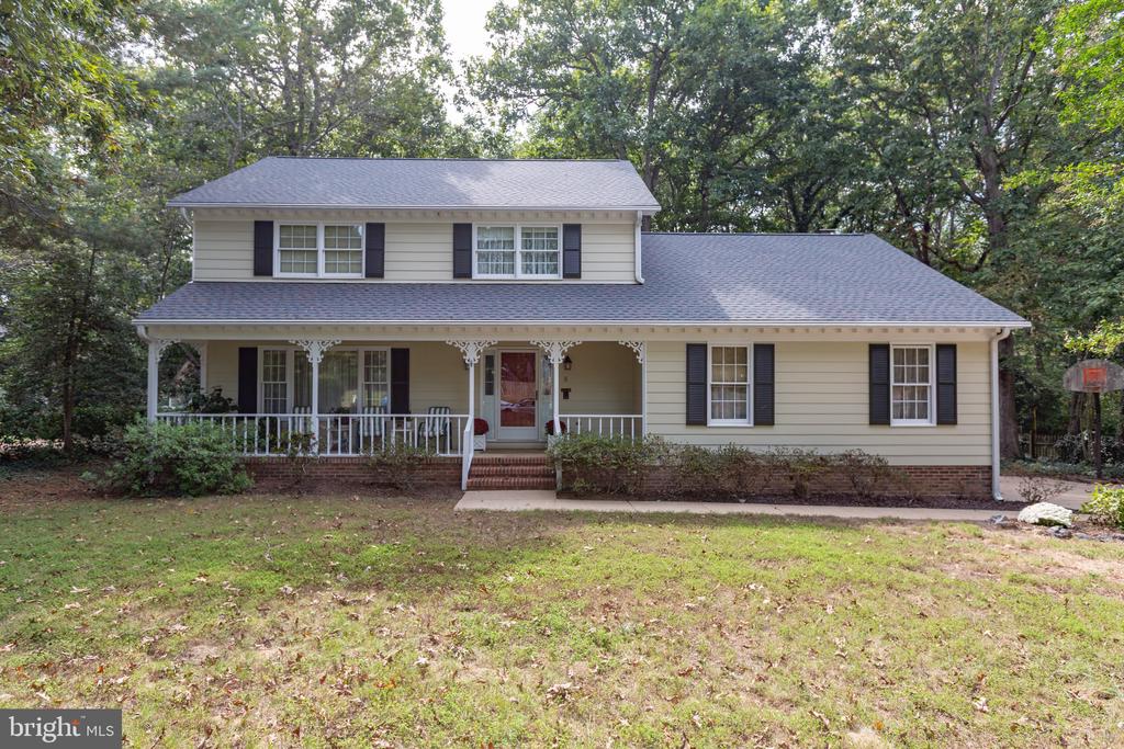 5 MAYFAIR DRIVE