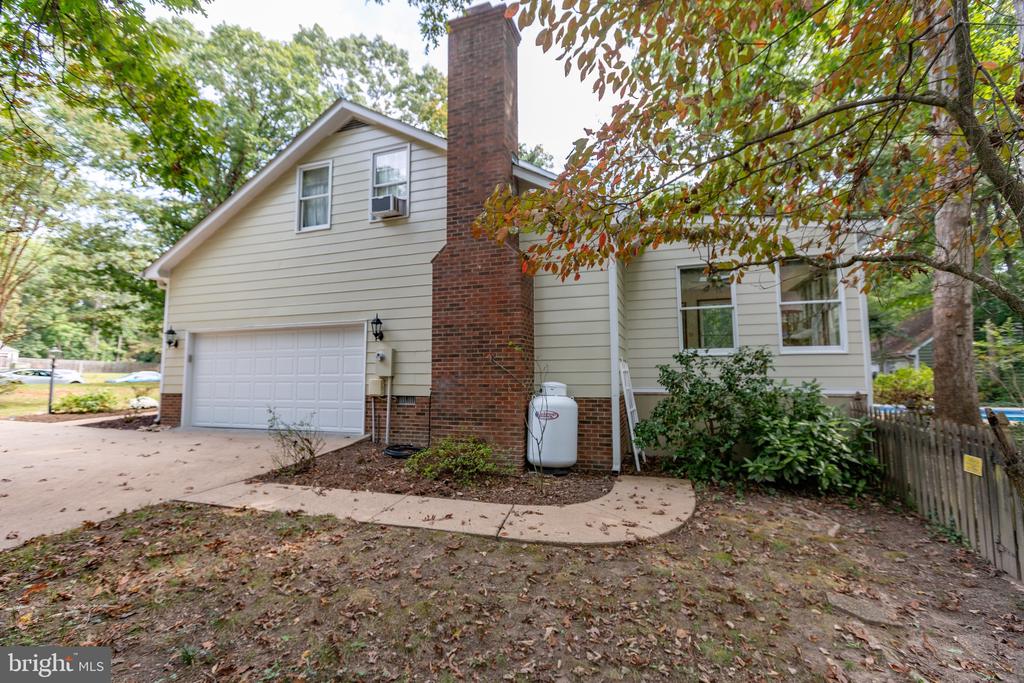 5 MAYFAIR DRIVE