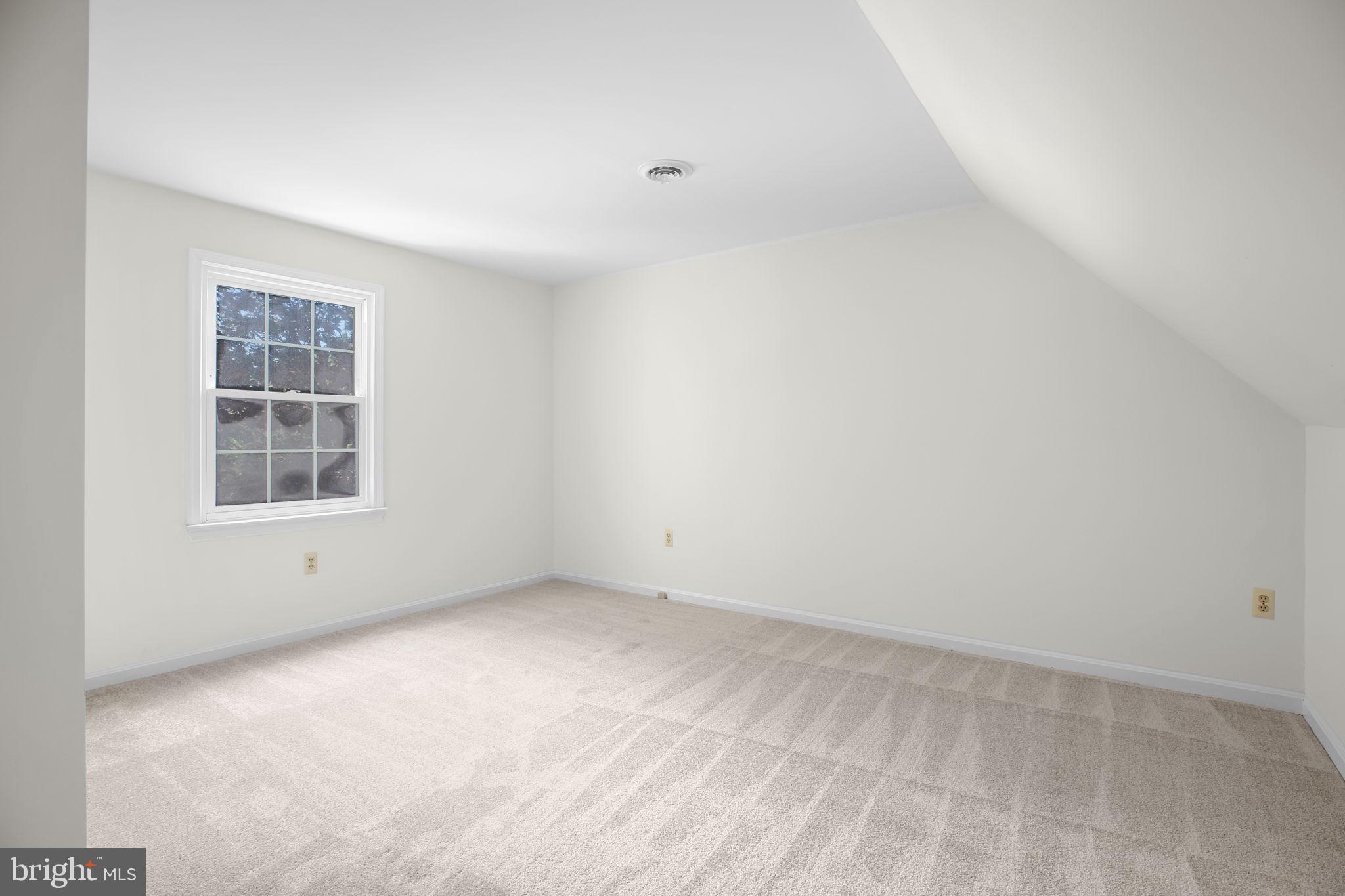 11814 ROOSEVELT ROAD