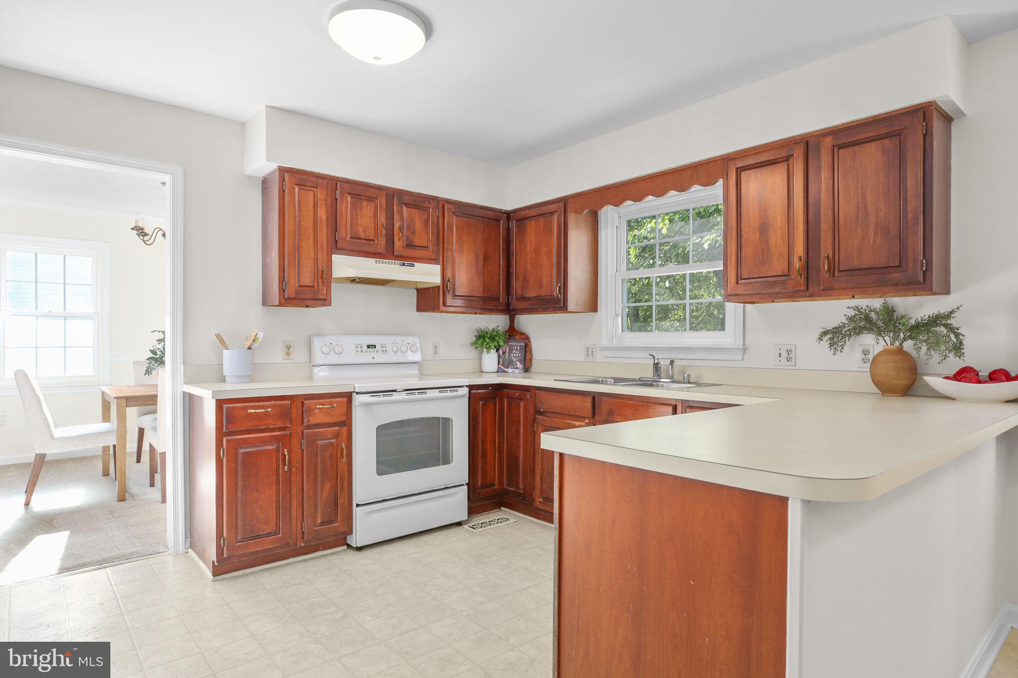 11814 ROOSEVELT ROAD