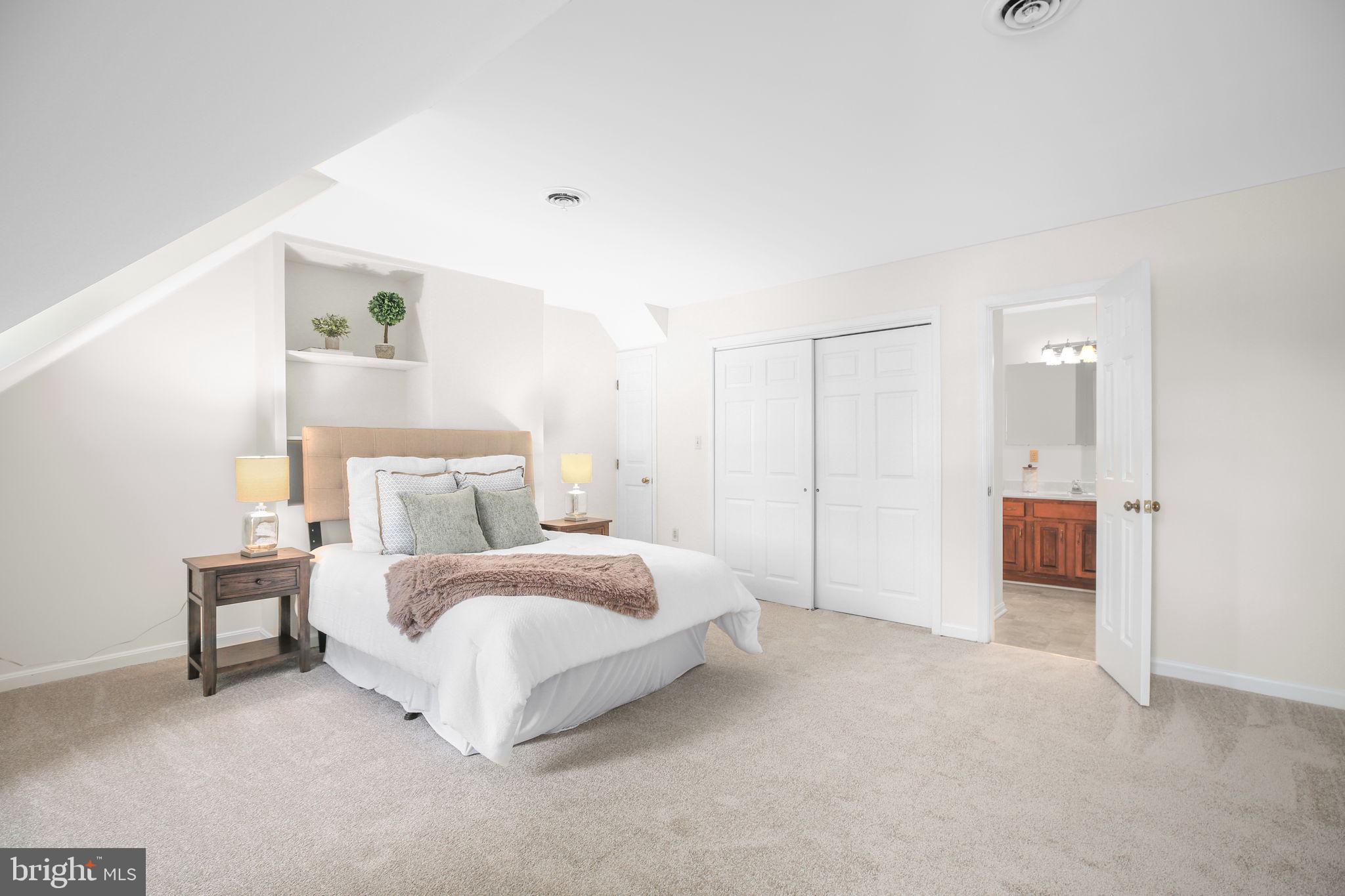 11814 ROOSEVELT ROAD