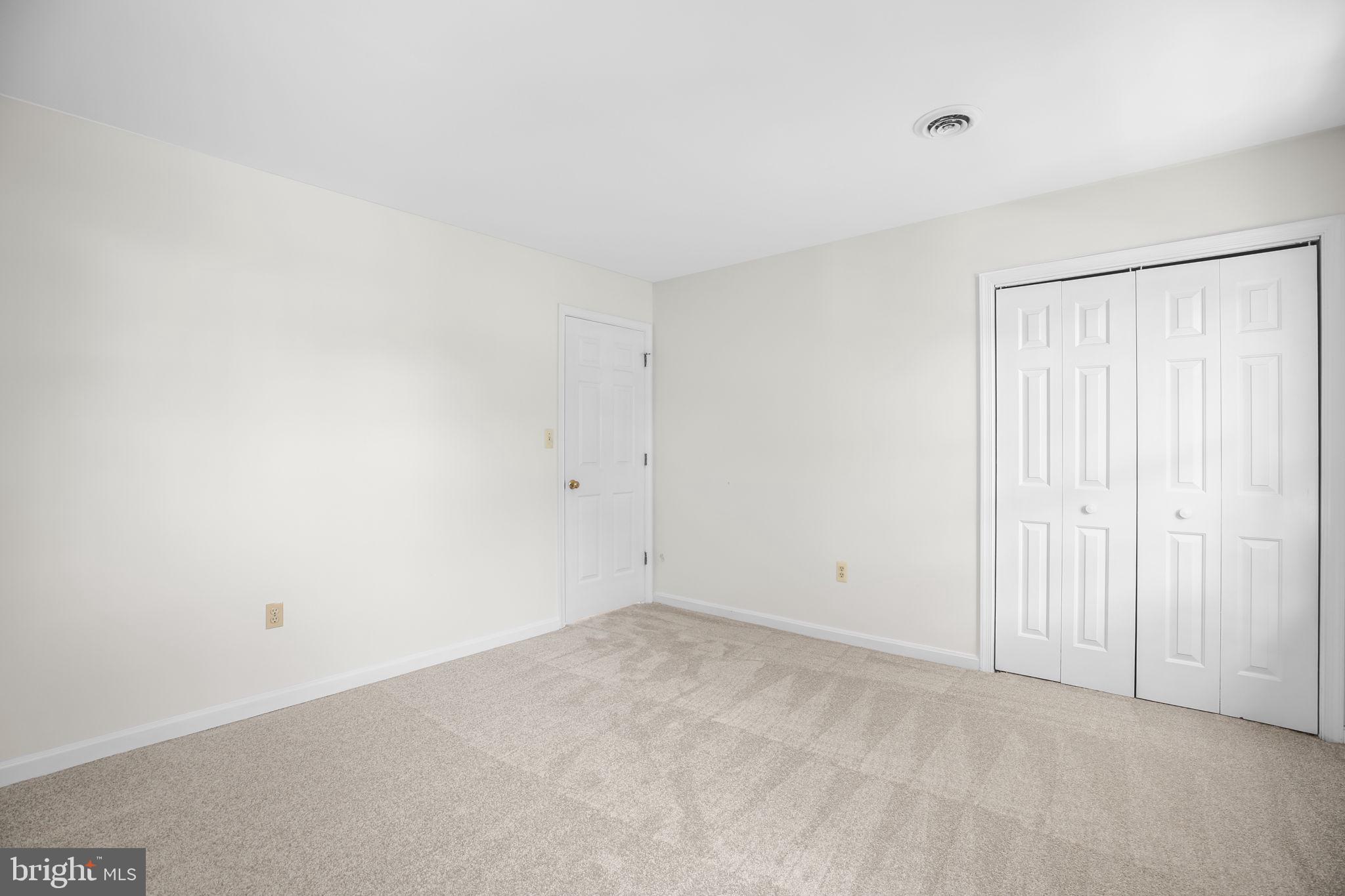 11814 ROOSEVELT ROAD