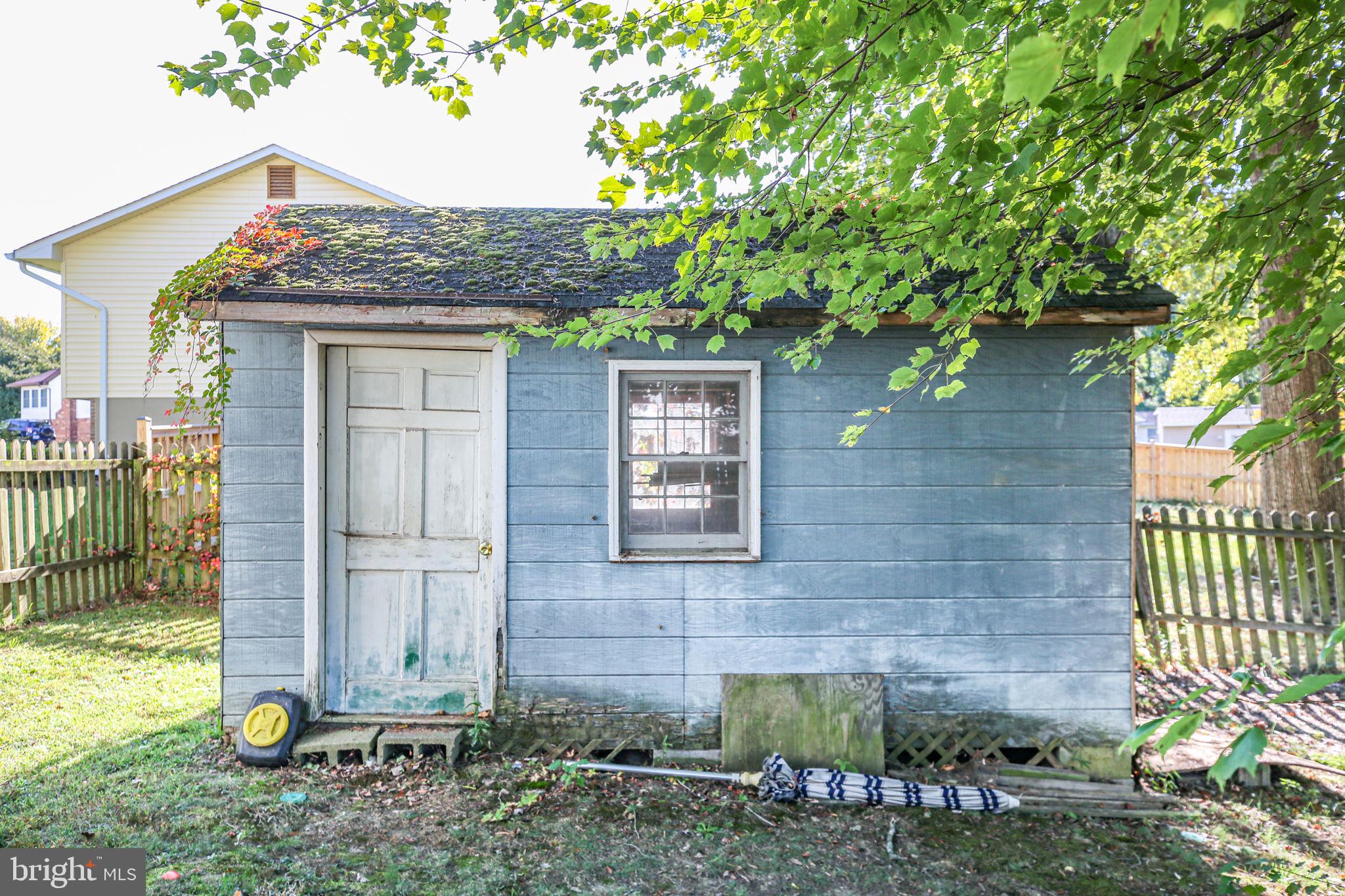 11814 ROOSEVELT ROAD