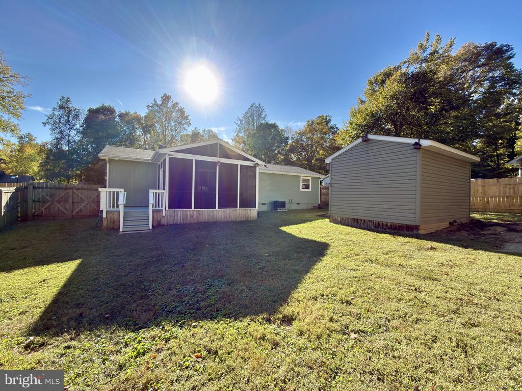 6806 BOB WHITE LANE