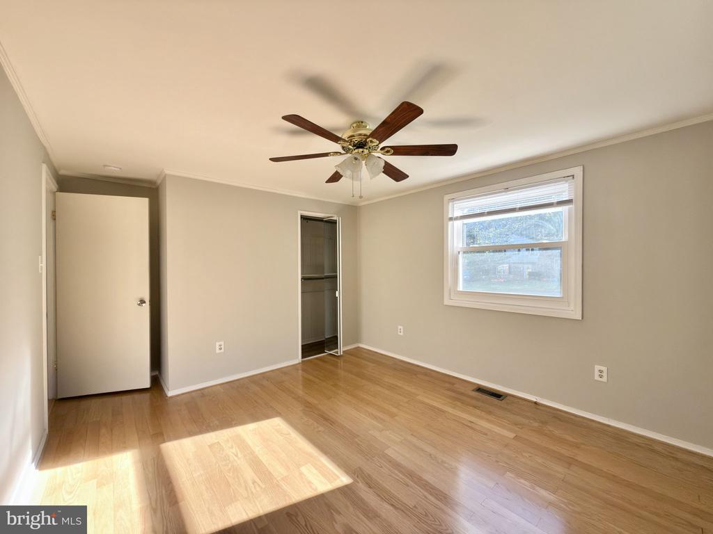 6806 BOB WHITE LANE