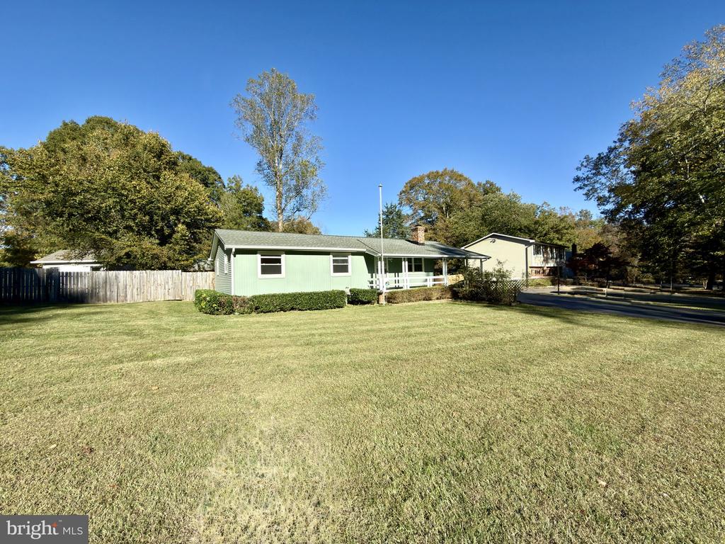 6806 BOB WHITE LANE