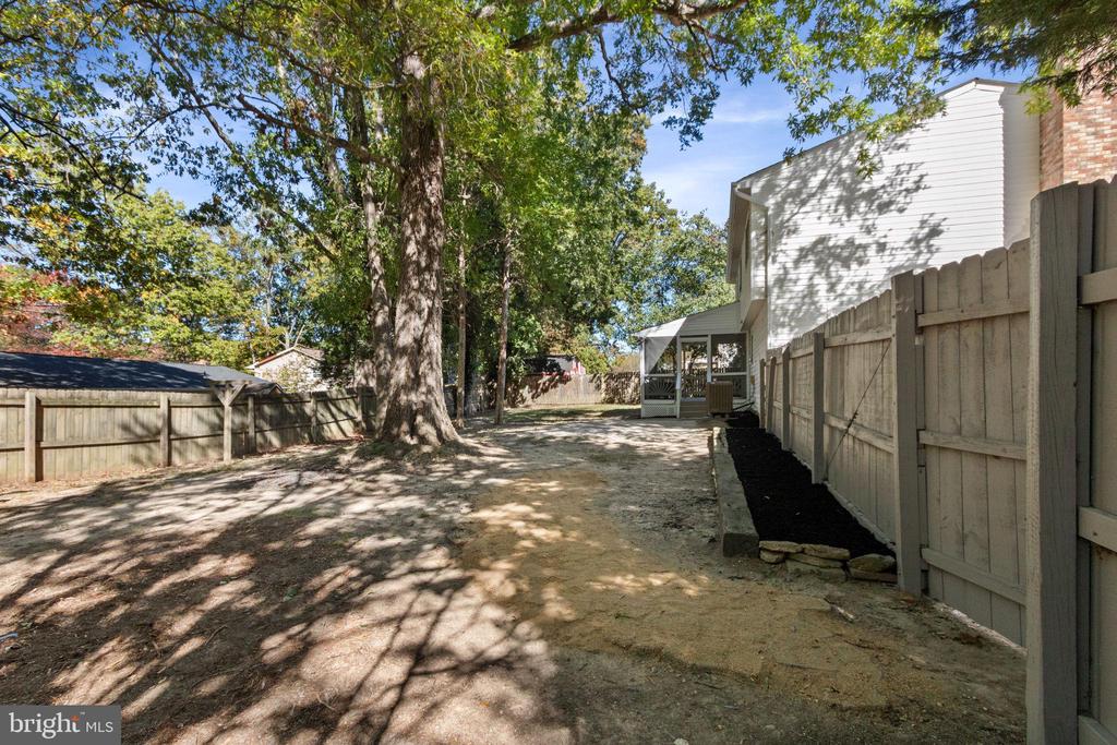11708 EISENHOWER LANE