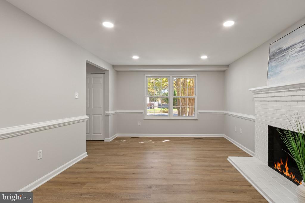 11708 EISENHOWER LANE