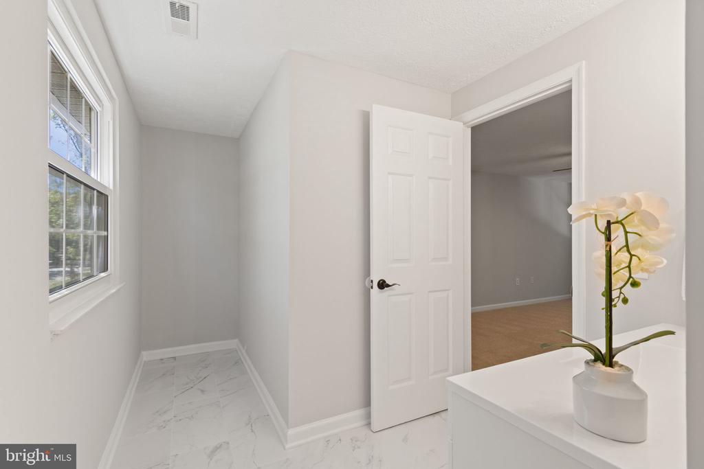 11708 EISENHOWER LANE