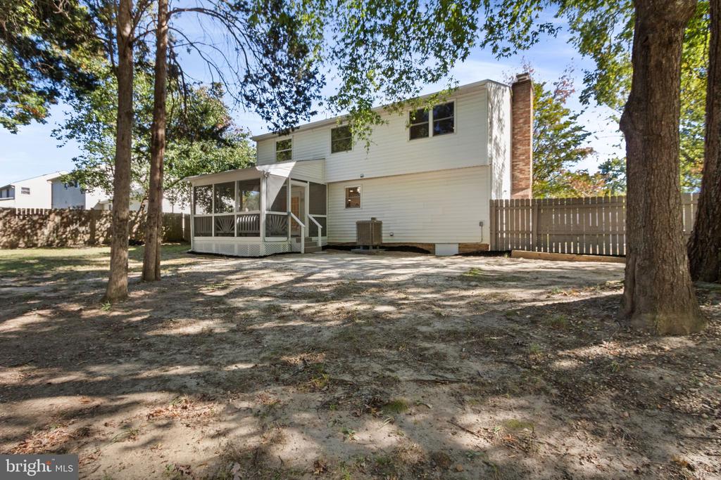 11708 EISENHOWER LANE