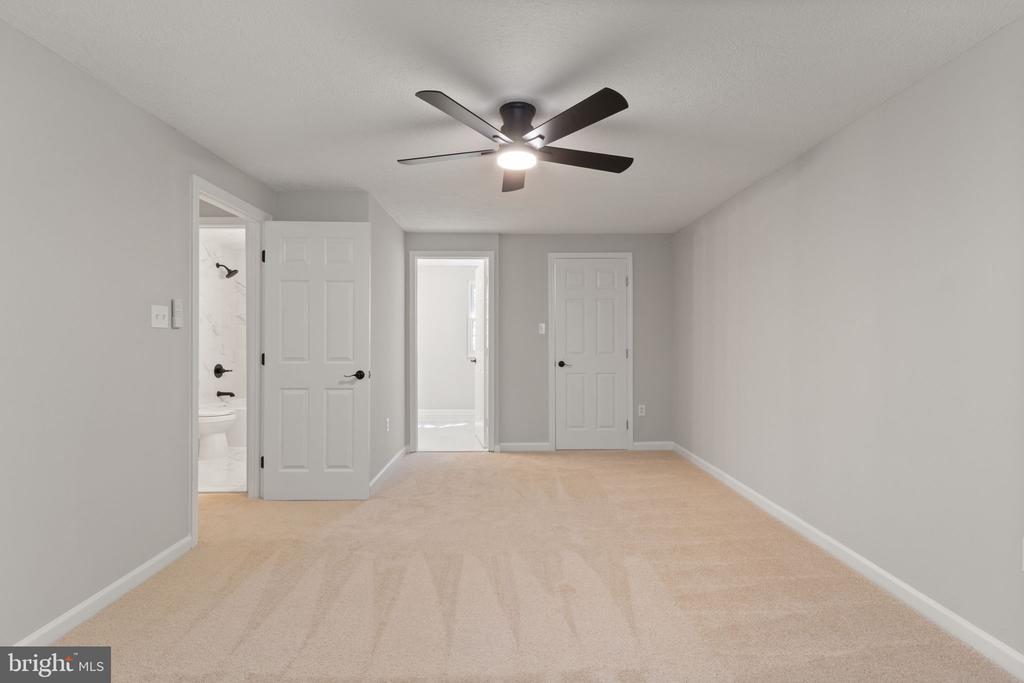 11708 EISENHOWER LANE