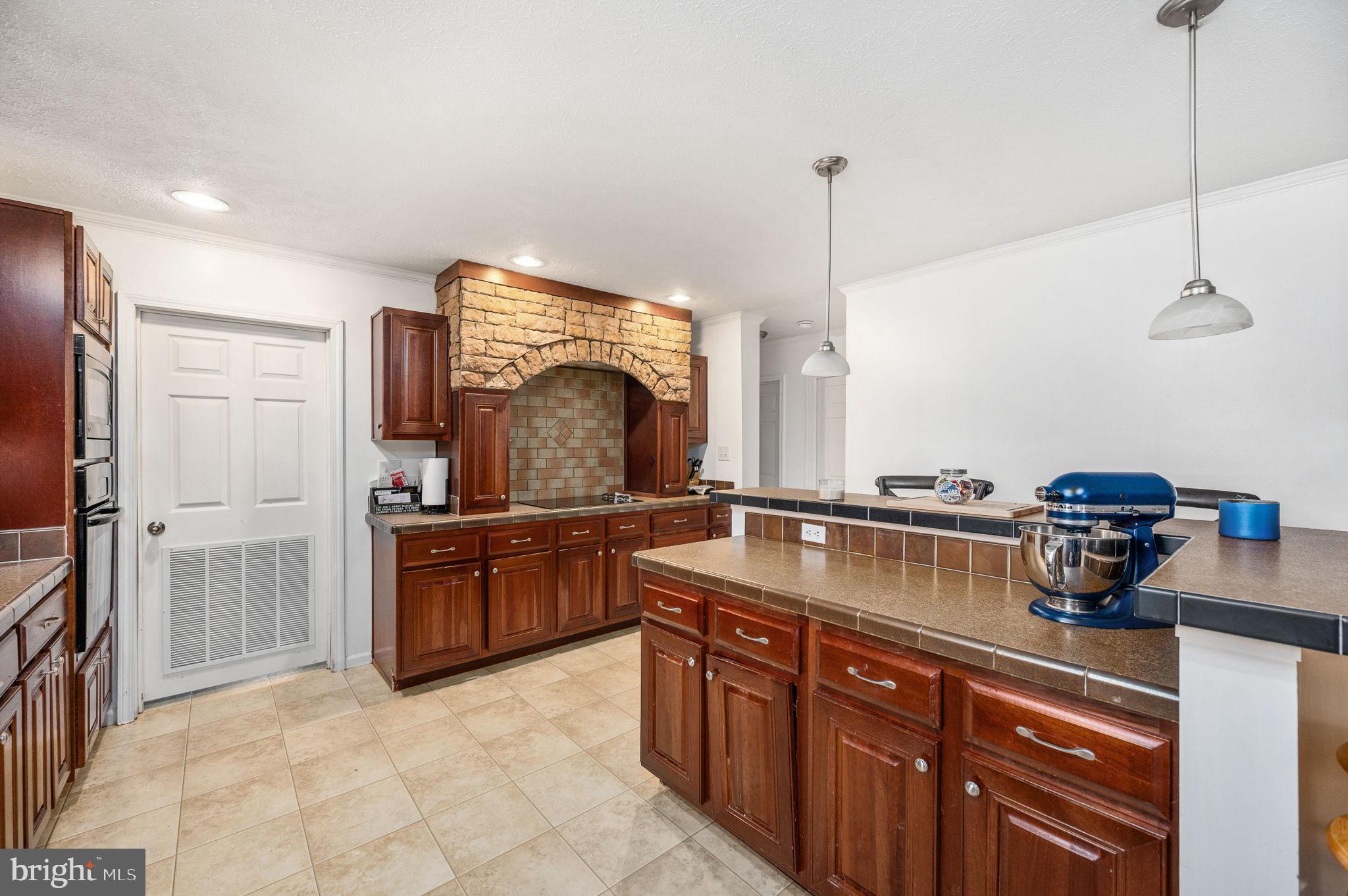 10325 MILL POND ROAD