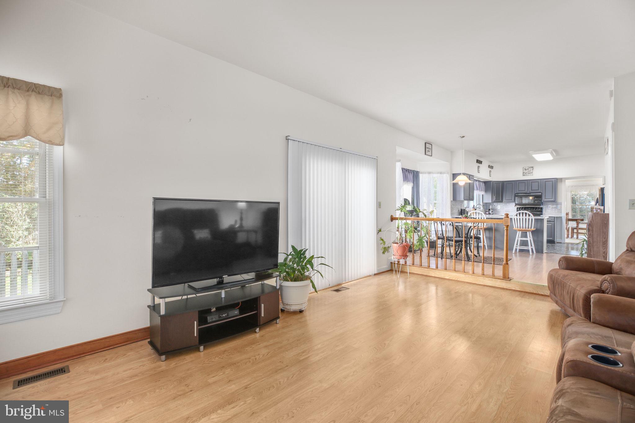 11801 GARDENIA DRIVE