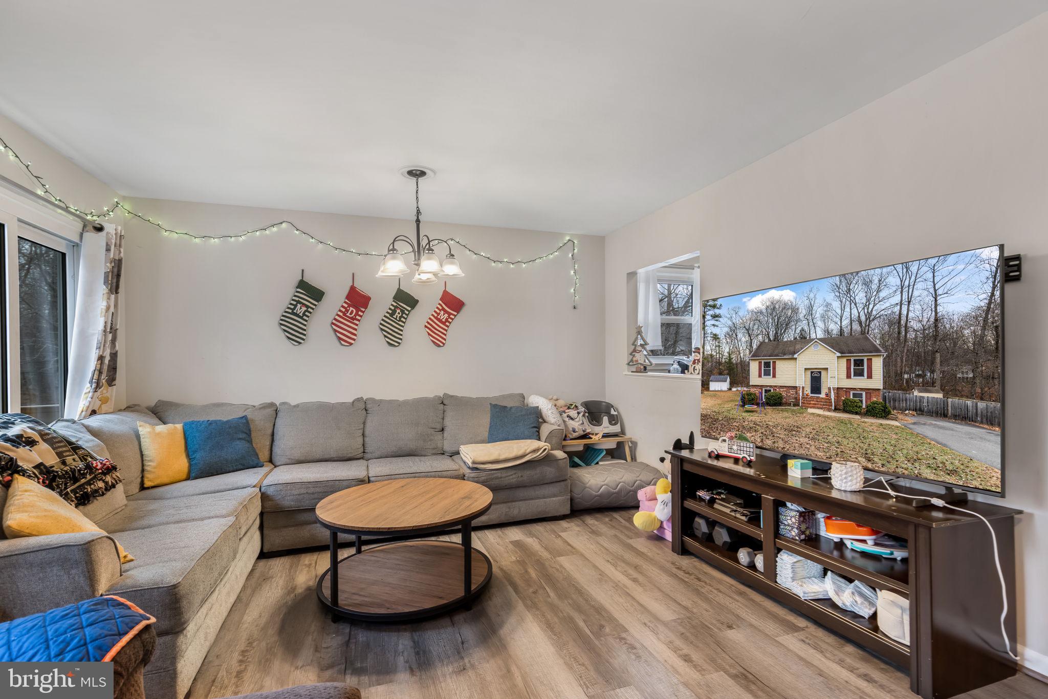 10713 COBBLESTONE DRIVE