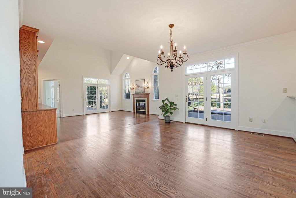 11502 MEADE POINTE