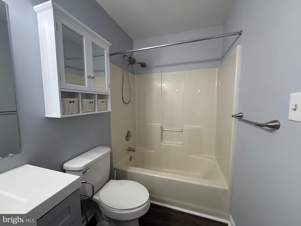 10002 ERLWOOD COURT