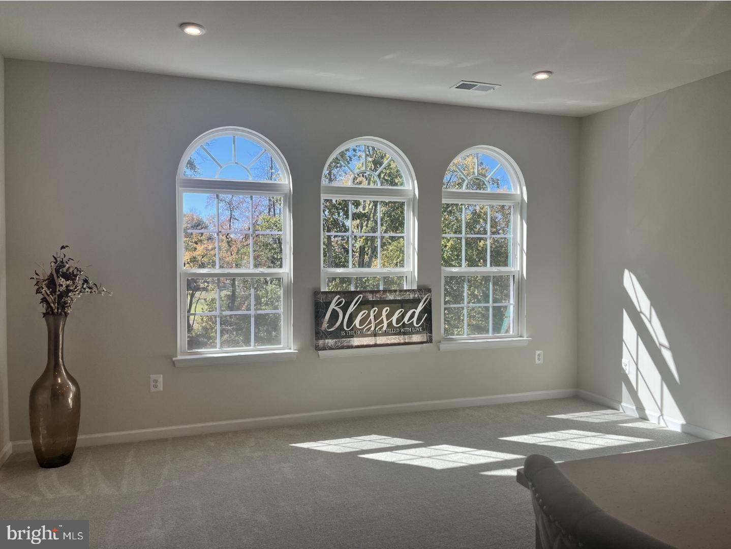 7977 INDEPENDENCE DRIVE