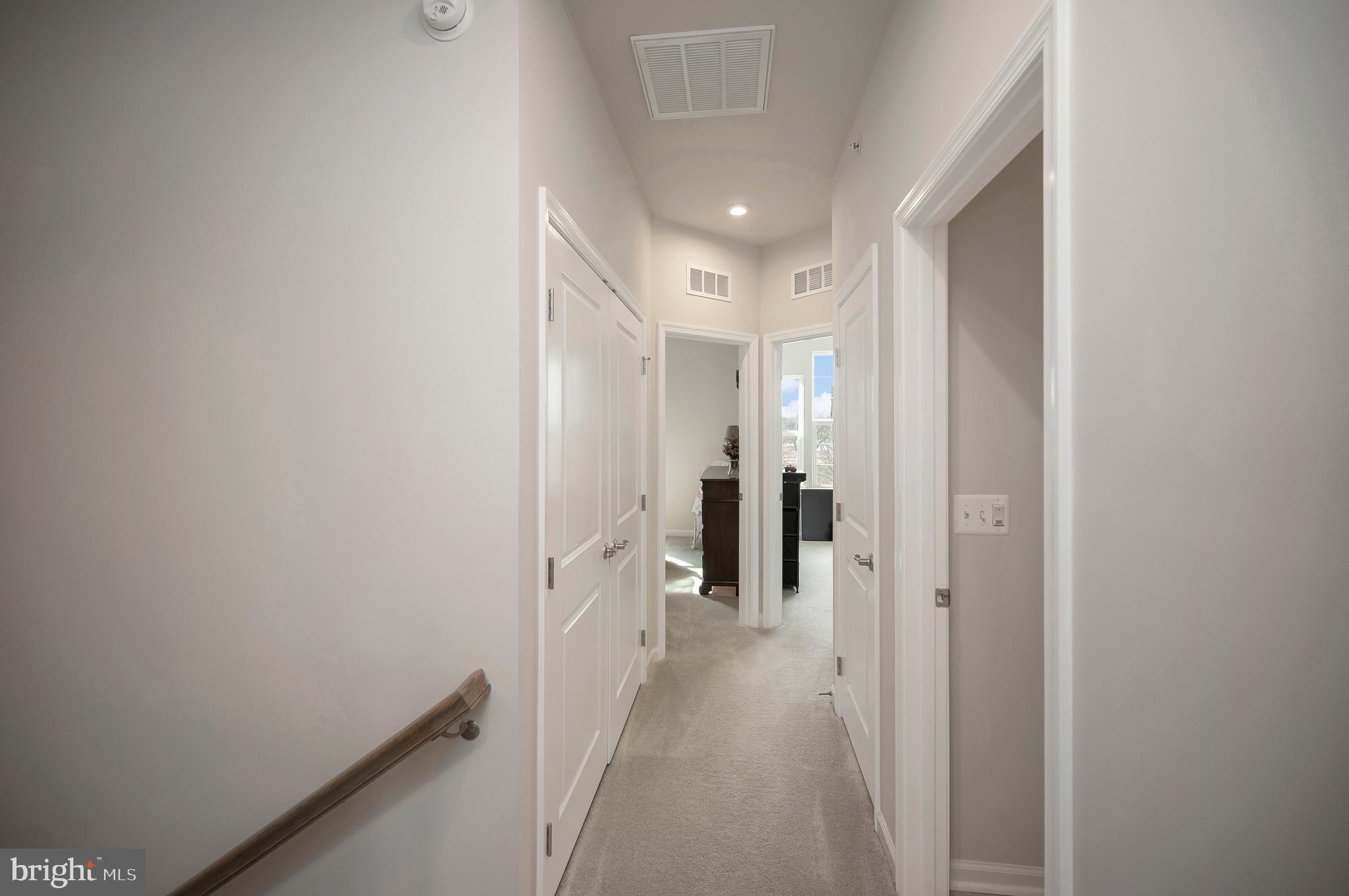 7977 INDEPENDENCE DRIVE