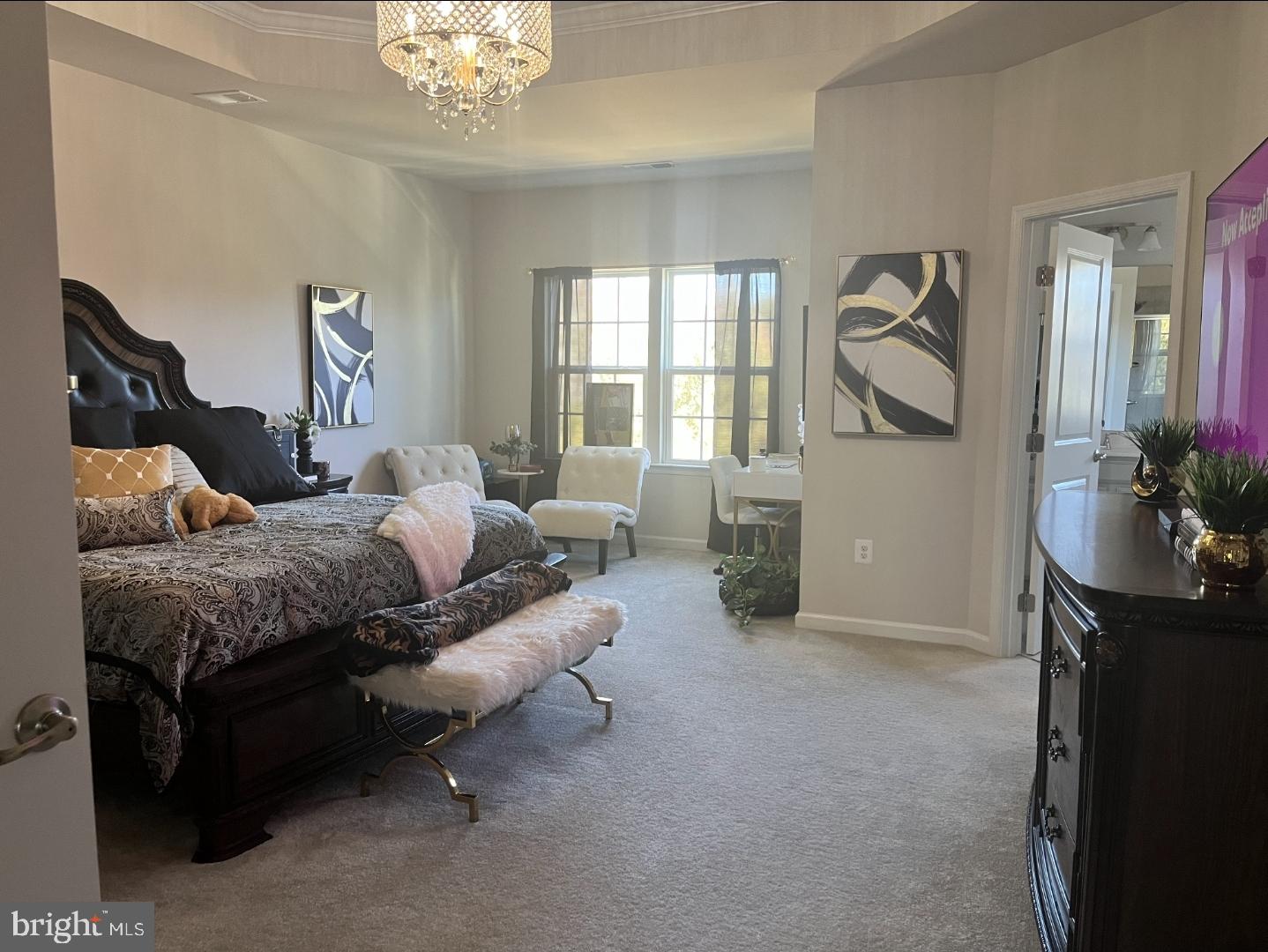 7977 INDEPENDENCE DRIVE