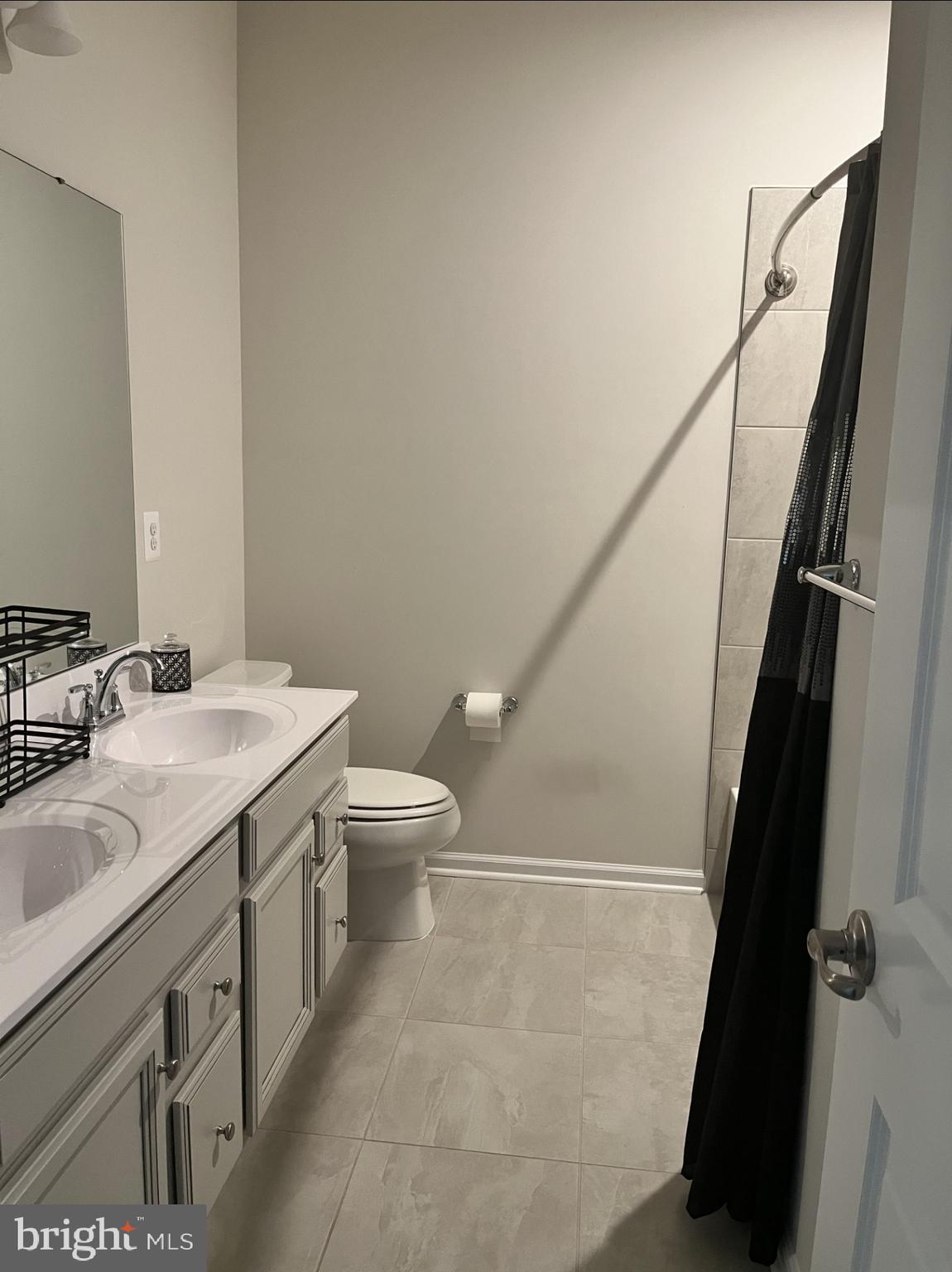 7977 INDEPENDENCE DRIVE