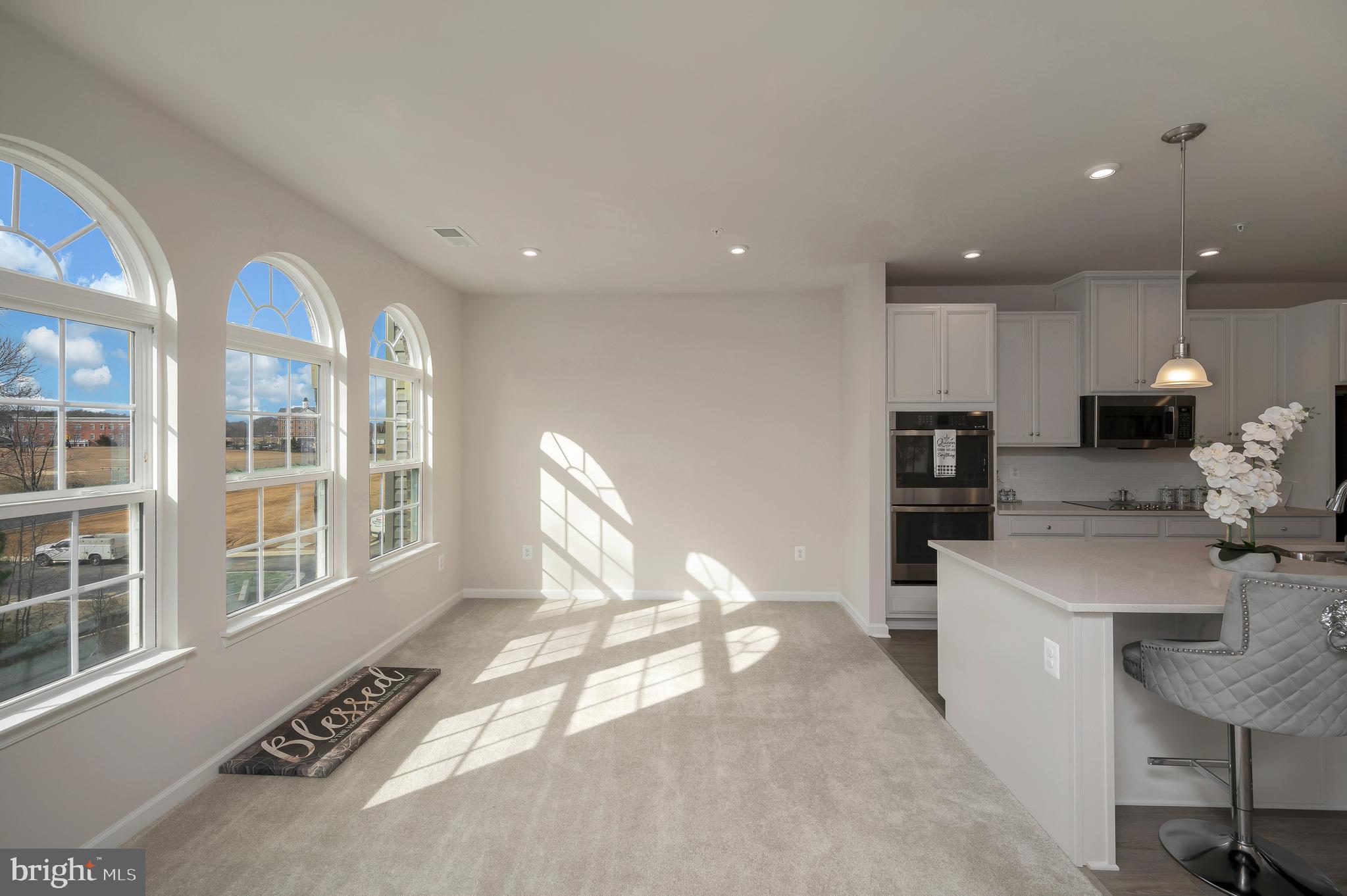 7977 INDEPENDENCE DRIVE