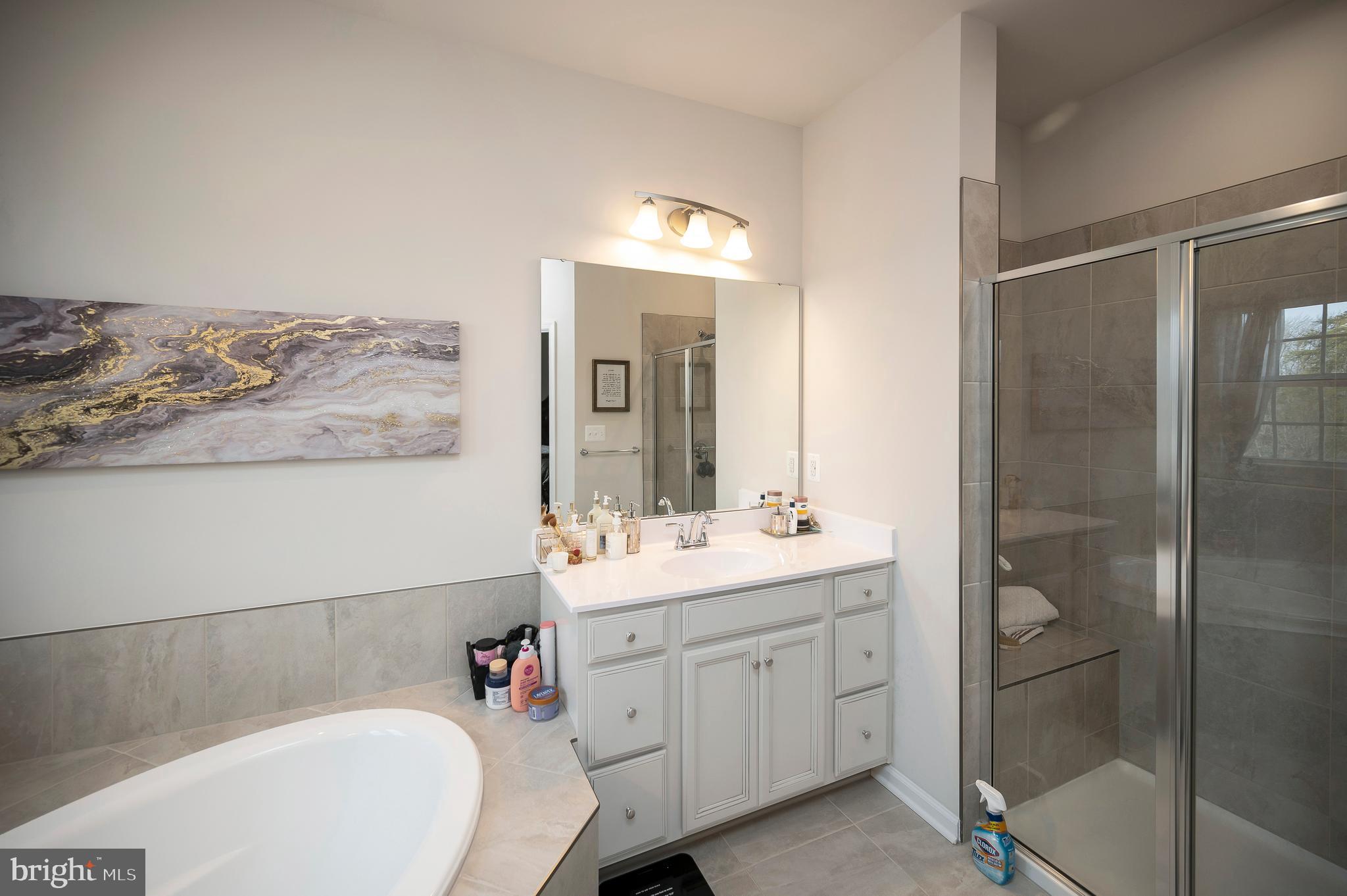 7977 INDEPENDENCE DRIVE