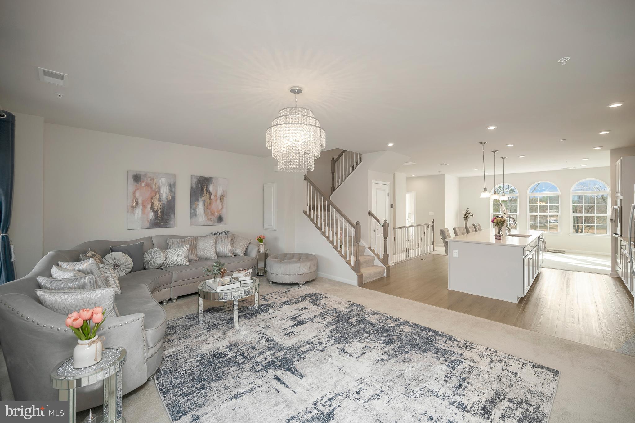 7977 INDEPENDENCE DRIVE