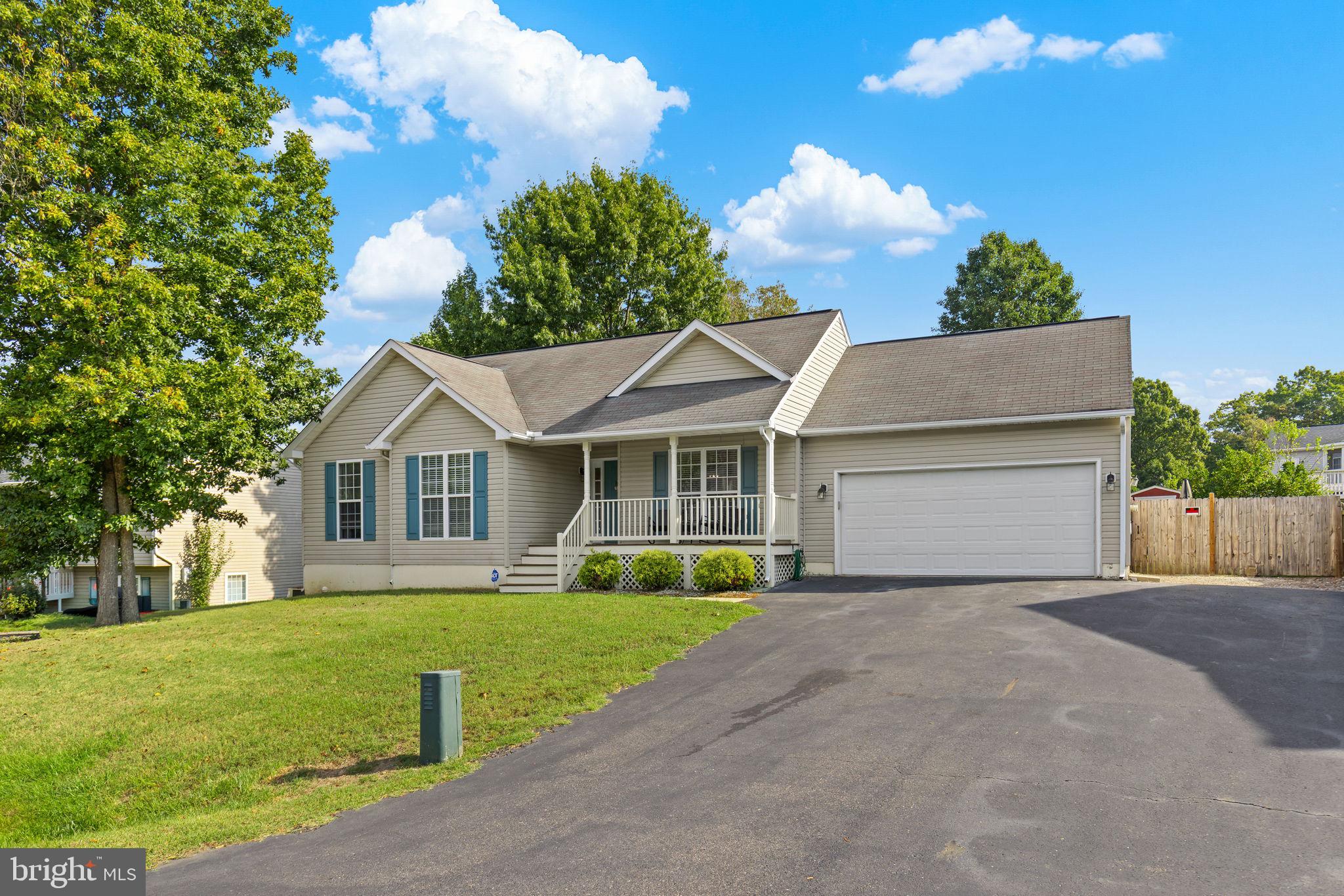 8711 FOREST GLEN CIRCLE