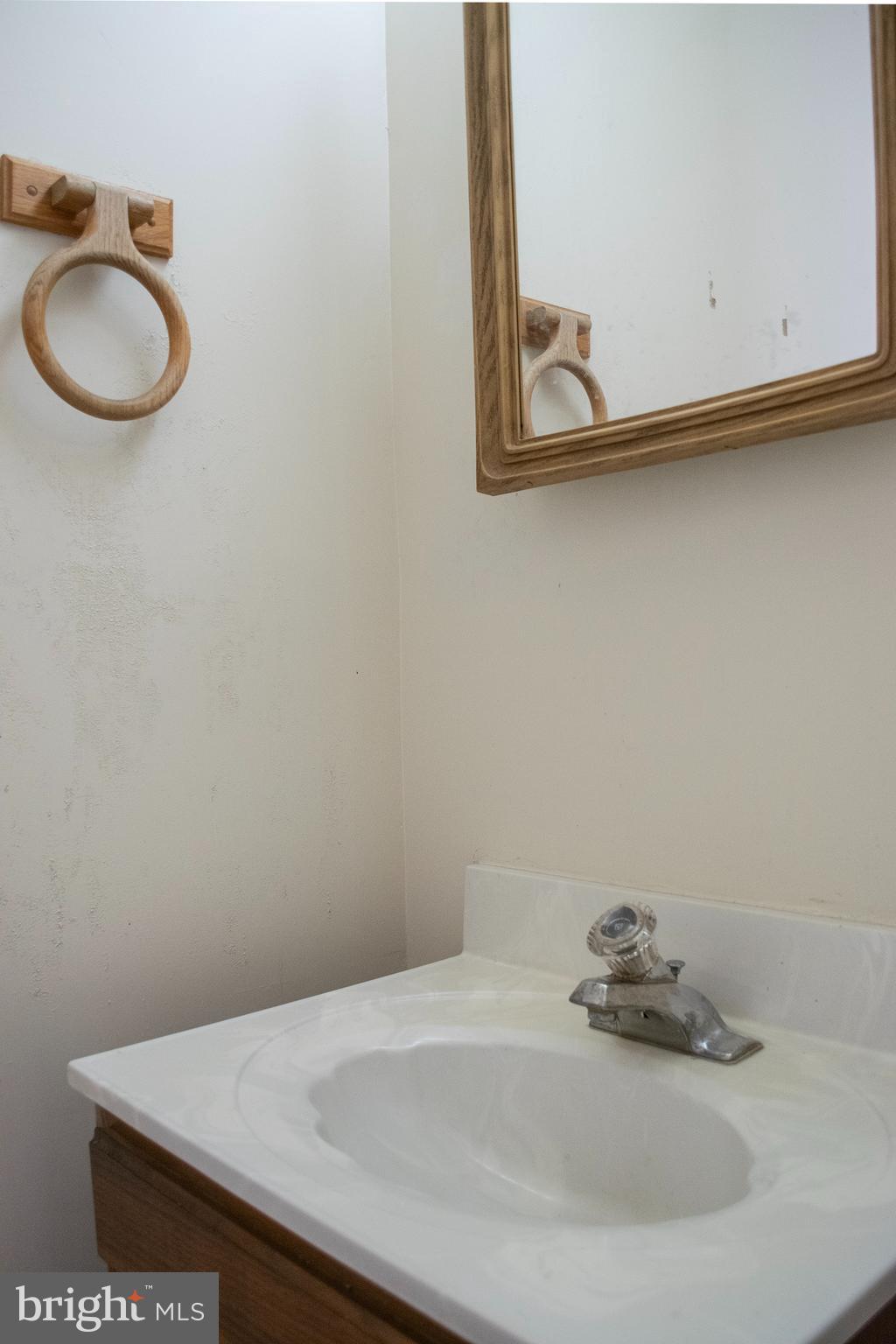 5116 COTTONWOOD COURT